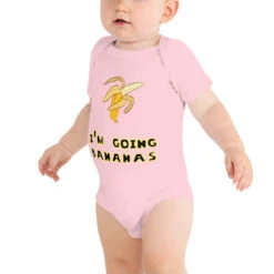 Baby Romper T-Shirt I'm Going Bananas -Scattando Webshop Winkel mockup 5ca9b743