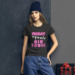 Friday Equals Gin Tonic Women's Short Sleeve T-shirt, Gratis Verzending! -Scattando Webshop Winkel mockup 9798c1c5